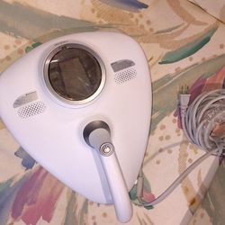 Mattress Vacuum,W/Disinfectant Light On The Bottom Only Used Once.