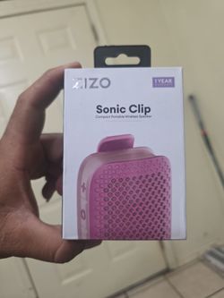 Small speaker