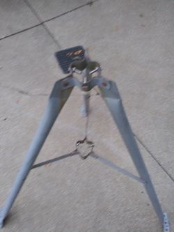3 foot. tri-pod with new hardware