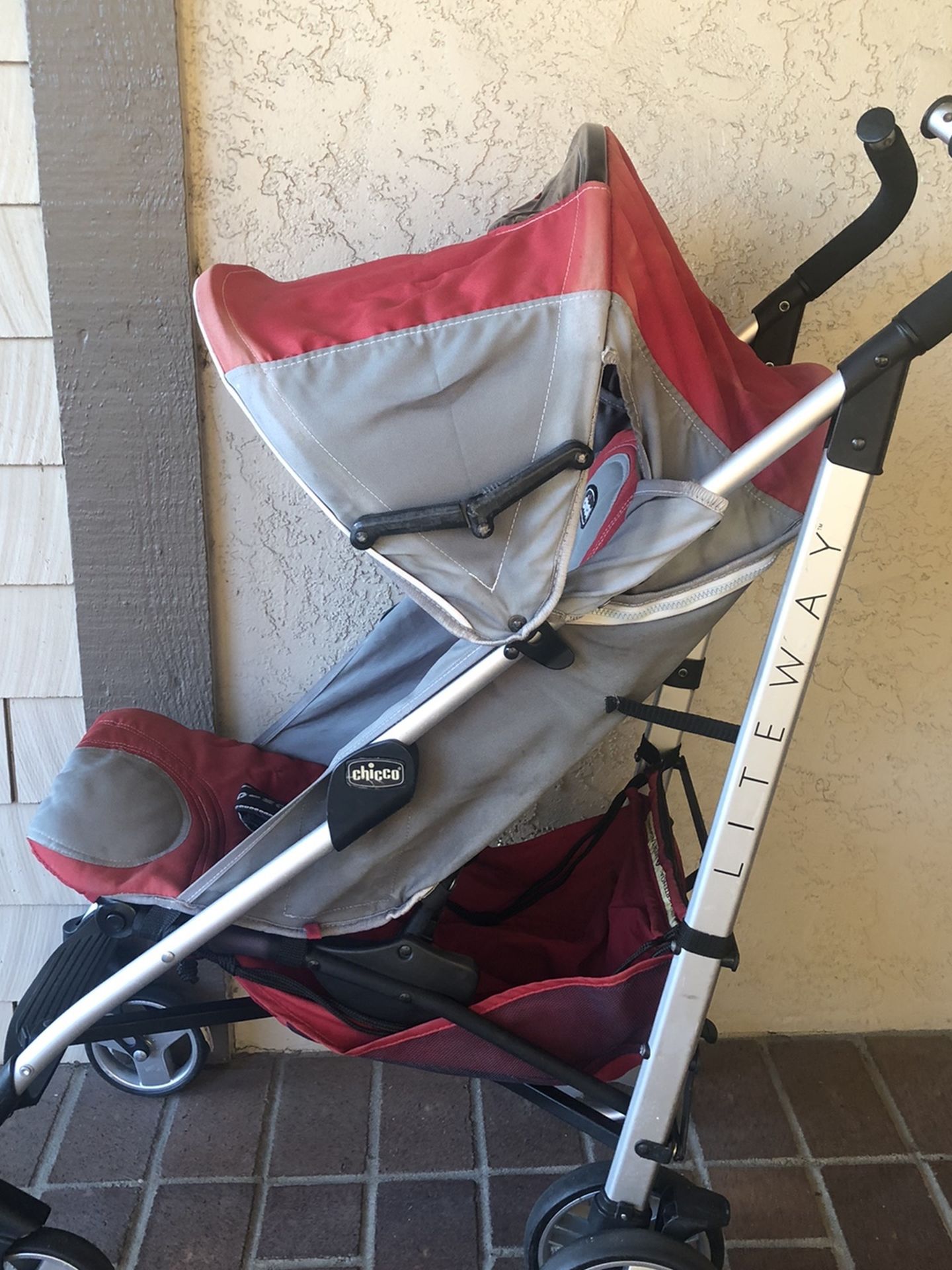 Chicco Liteway Stroller, Red