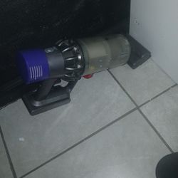 Dyson Vaccum 