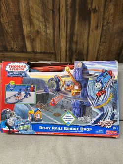 Thomas & Friends Risky Rails Bridge Drop