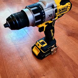 ~DEWALT BRUSHLESS HAMMER DRILL XR WITH 20V BATTERY SIMI-NEW IN EXCELLENT WORKING CONDITION~
