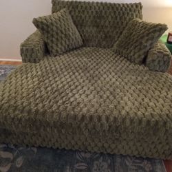 Easy assembly chaise barely used