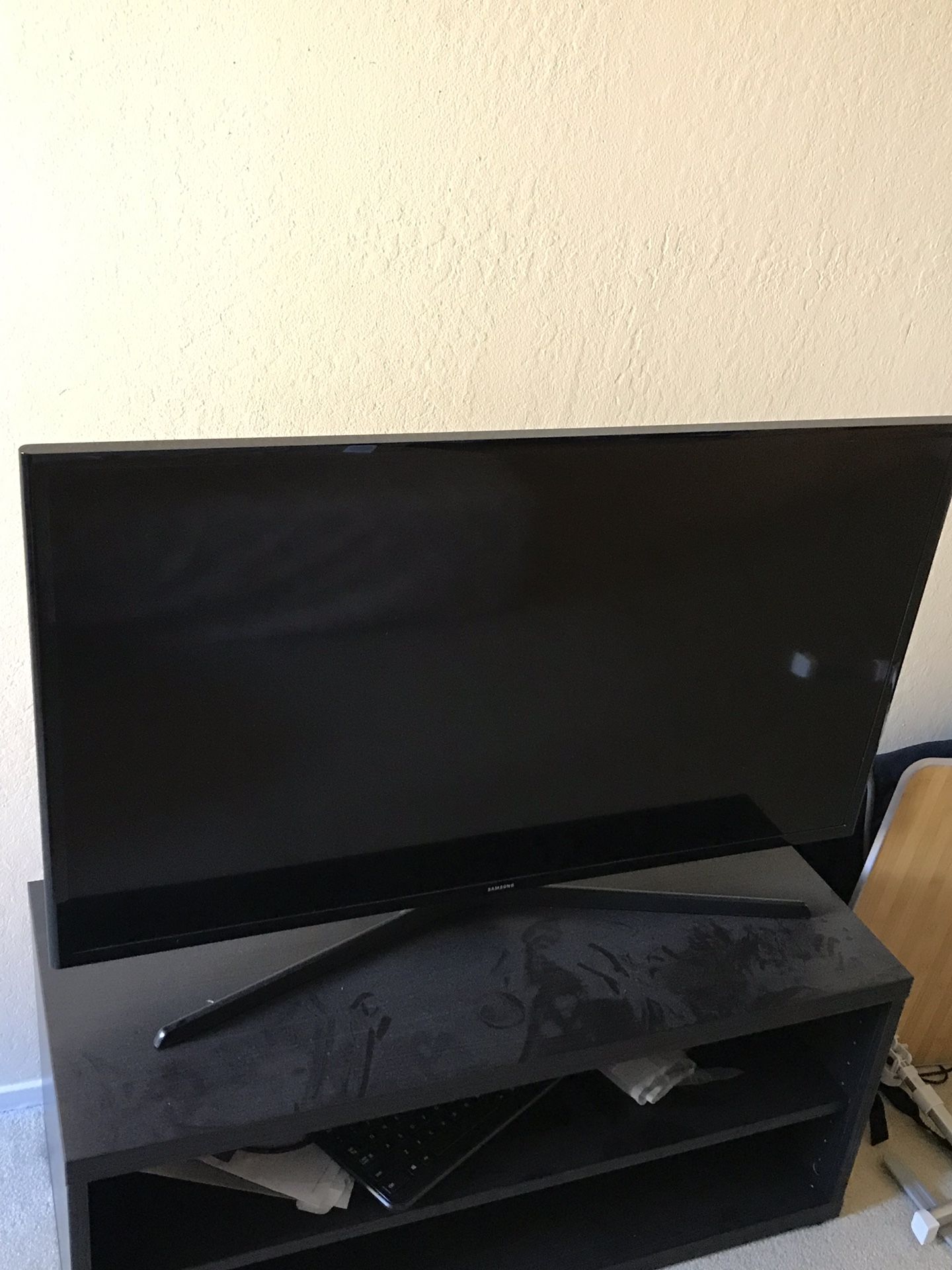 Samsung 40 inch 5 series smart tv