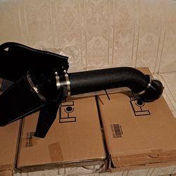 Chevy Silverado gmc Sierra cold air intake Kit (brand new )99-06