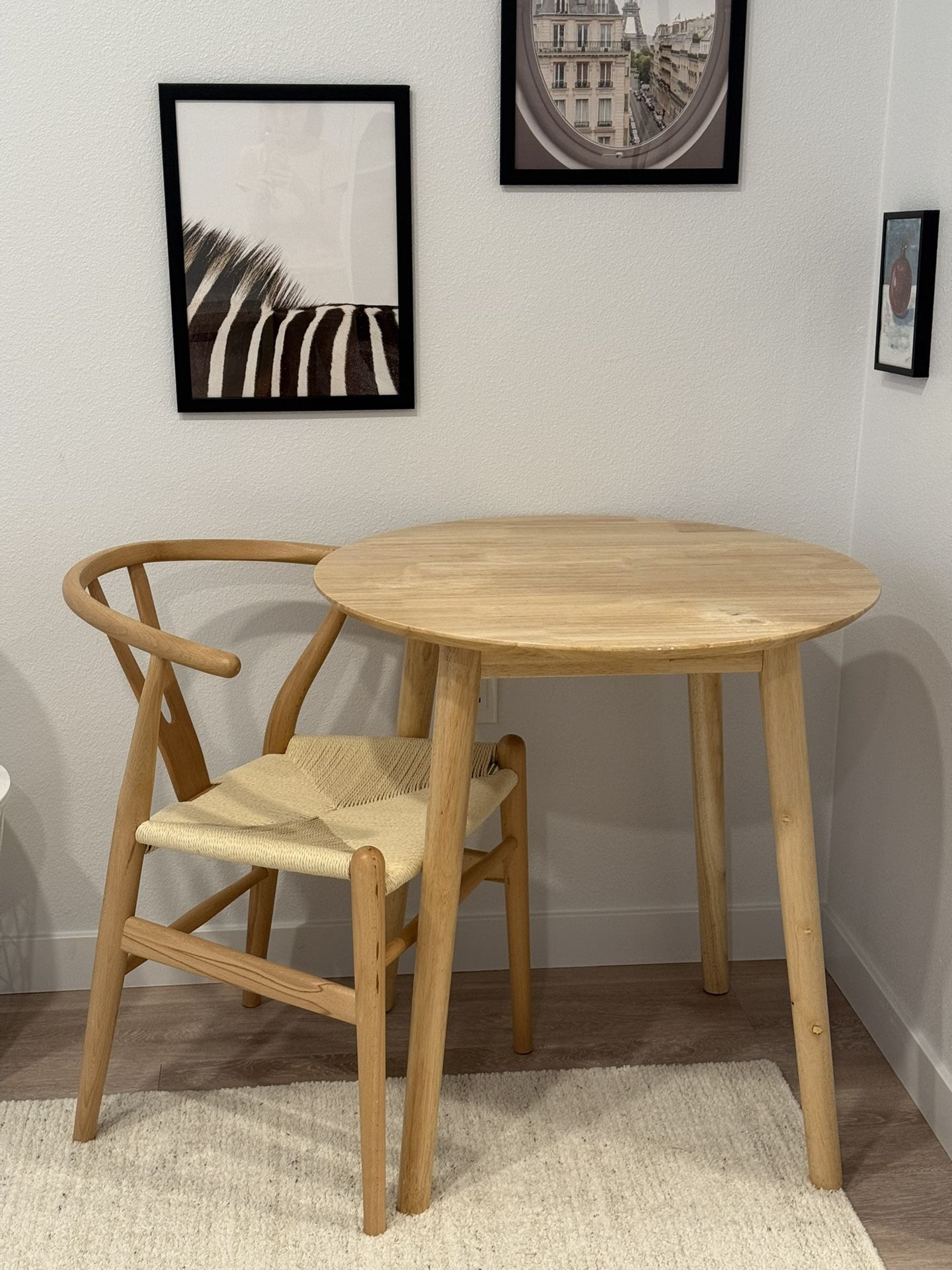 28.3" Small Round Dining Table for 2,Wooden Space-Saving Kitchen Dinner Table Rustic Wood Dining Table Mid Century Modern Kitchen Table