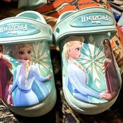 Frozen II Crocs Toddler 6