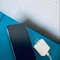 IPhone 7 With Charger 