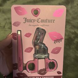 Juicy Couture Eyelash Curler With Tweezers