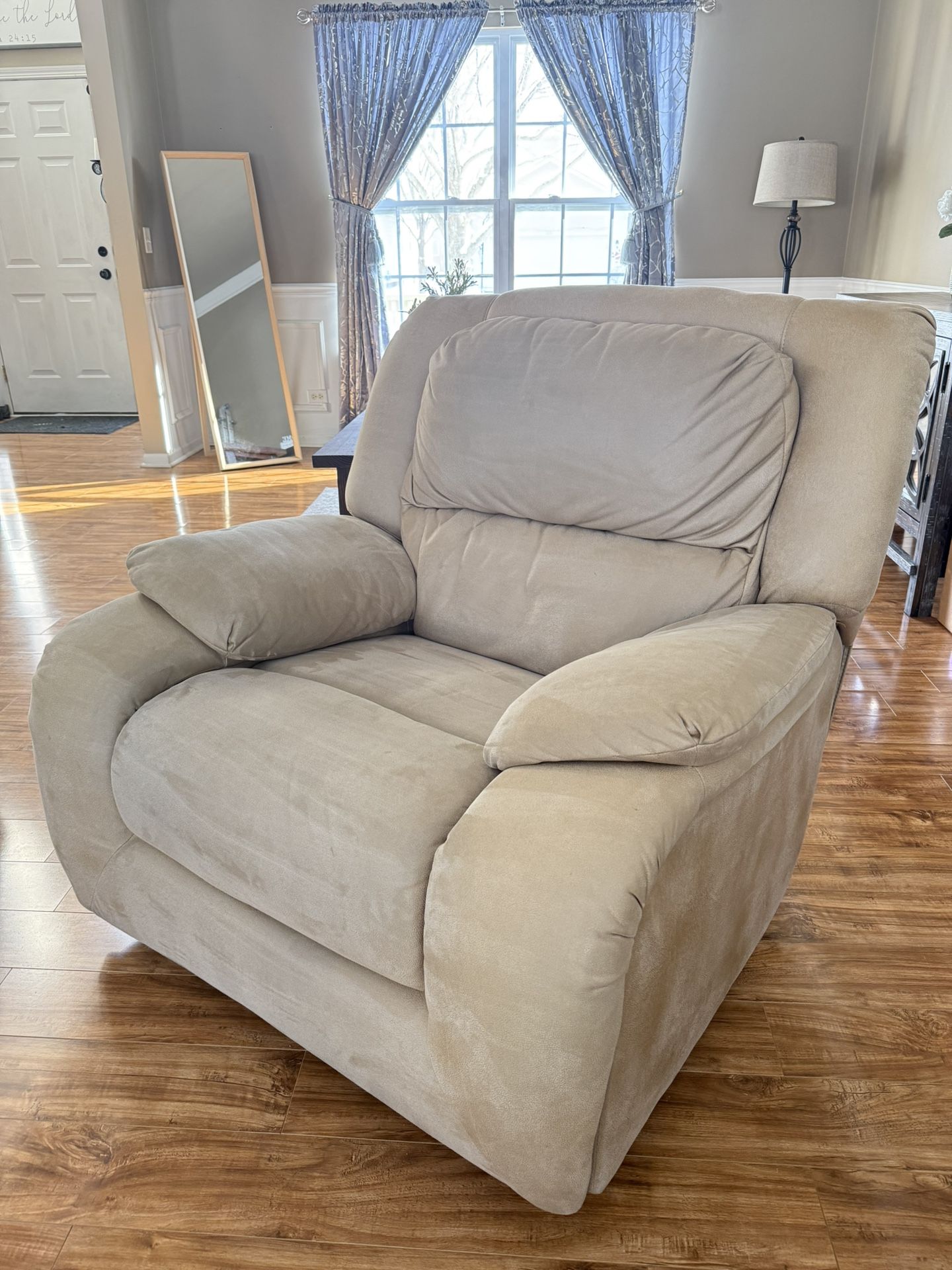 Oversized Plush Recliner