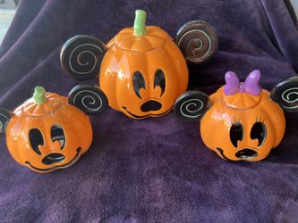 Mickey And Minnie Halloween Pumpkins