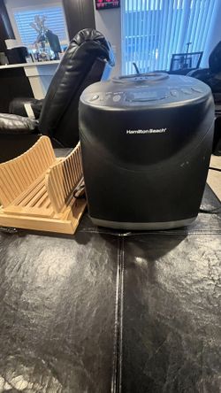 Hamilton Beach Bread Maker Machine, Digital, Programmable, 12 Settings + Gluten Free, Dishwasher Safe Pan + Kneading Paddle, 2 lb Capacity, Black