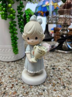 🌿🦋Precious Moments Figurine 🦋🌿