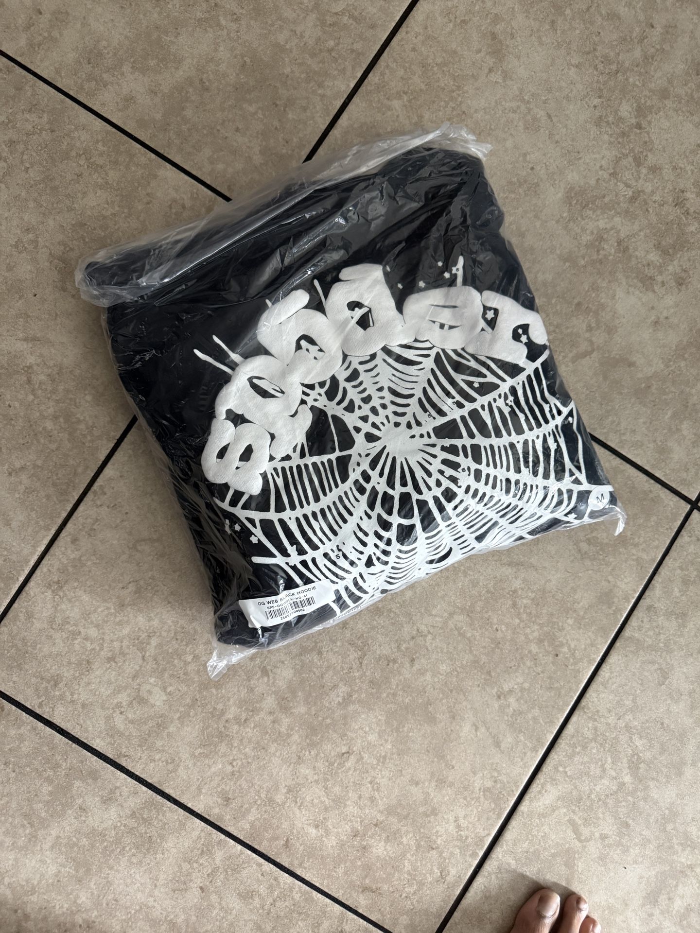 black and white spider hoodie size M