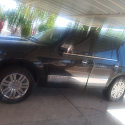 2010 Lincoln Navigator