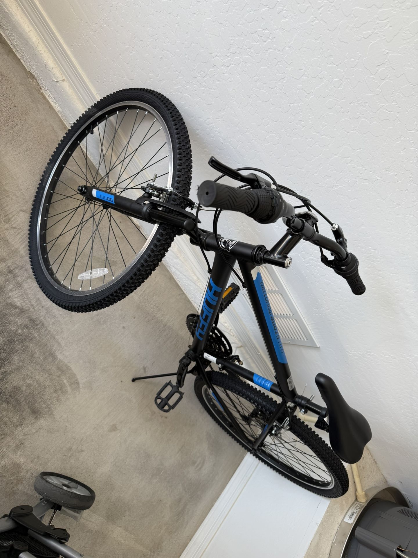 Huffy Stone Mountain Mens 26 Inch Mountain Bike