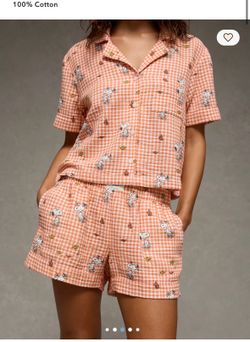 Women’s pjs size M- snoppy fall