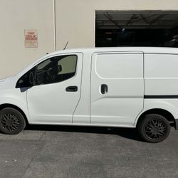 2016 Nissan Nv200