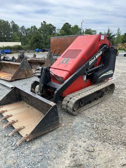 Sk650 Ditch Witch Mini Skid Steer Dingo