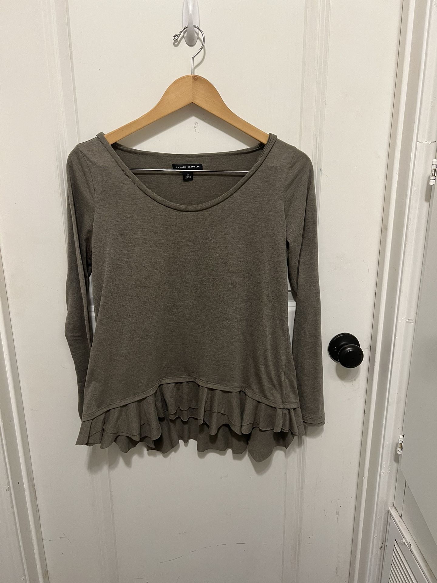 Banana Republic top Sz Medium PreOwned