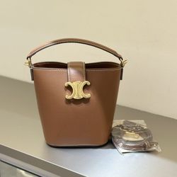 Mini bucket bag