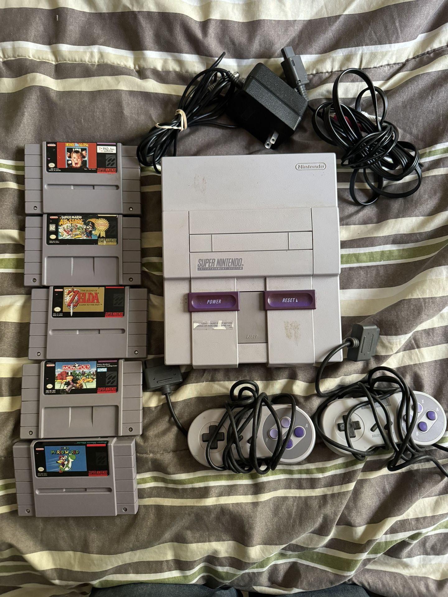 Super Nintendo & Games
