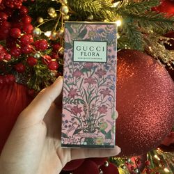 Gucci Flora Gorgeous Gardenia Perfume