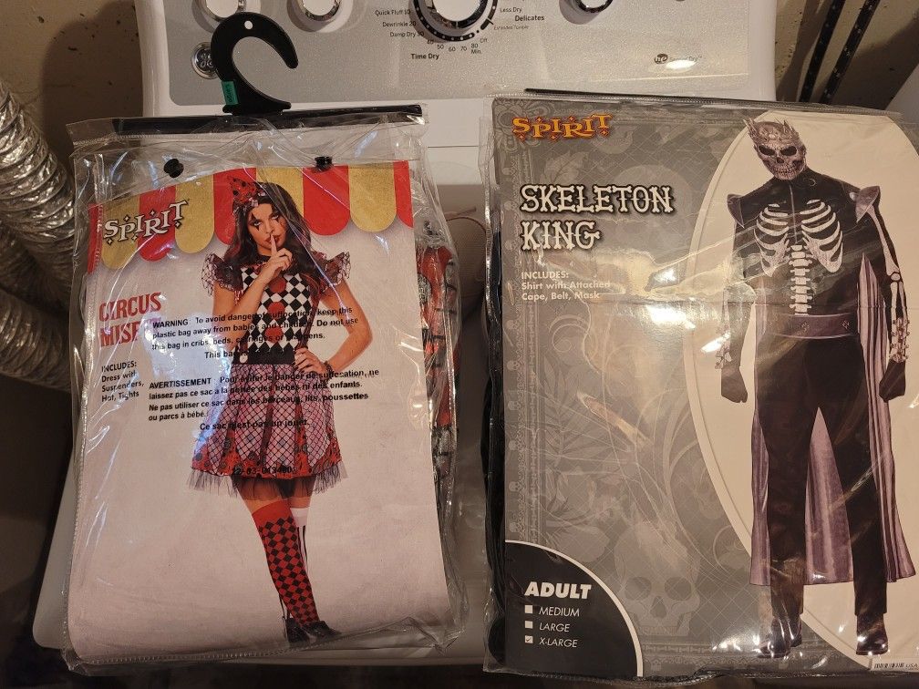 Halloween Costumes Adults Circus Misfit And Skelton King 