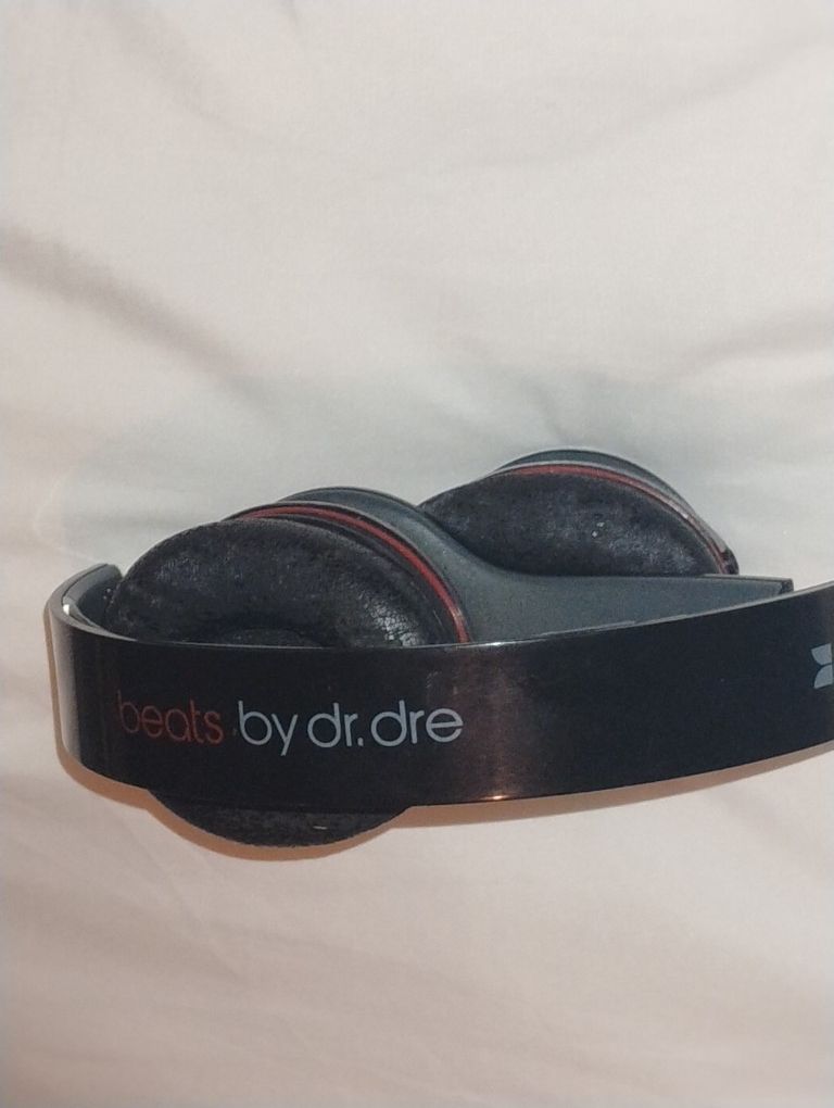 Monster Beats By Dr. Dre Solo HD Wire On Ear Black Headphones