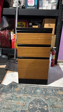 File cabinet