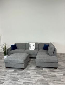 Costco Gray Sectional Couch (FREE DELIVERY 🚚)