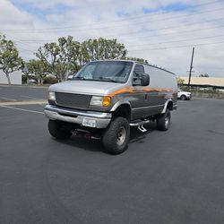 2004 Ford Econoline