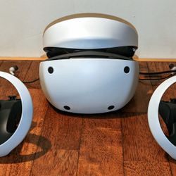 PSVR 2 w/ Wireless Charging Stand and Steam VR Connection
