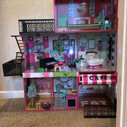 Barbie/ Doll House With Furniture