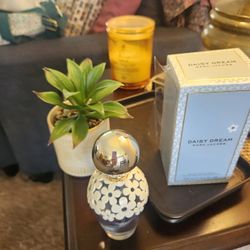 Daisy's  Marc Jacobs Dream Perfume