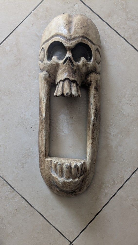 Wooden Skull Picture Frame