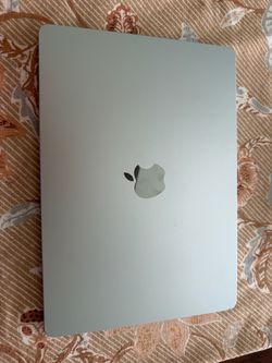 Laptop Macbook air 13”