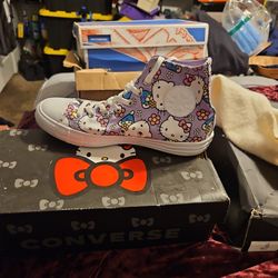 Hello Kitty Converse