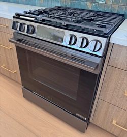 LG 30 in. 5 Burners Slide in Gas Range in Black Stainless Steel with Convection,