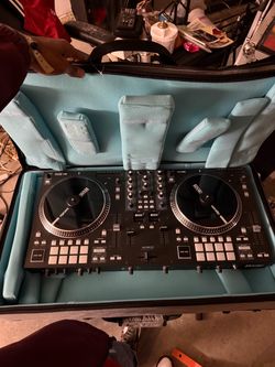 RANE ONE DJ CONTROLLER