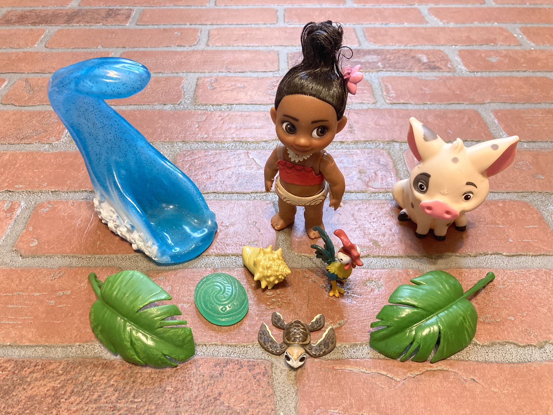 Disney Moana Animator Doll And Accessories