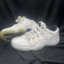 Jordan 11 Legend Blue GS size 5.5y