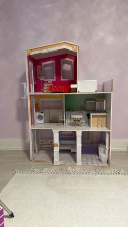 Rainbow High Doll House