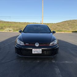 2015 Volkswagen Golf GTI SE – DSG