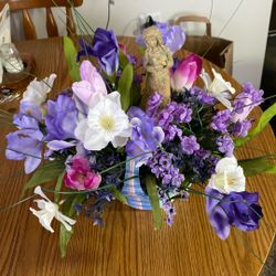 ARTIFICIAL FLOWERS IN BASKET POT
