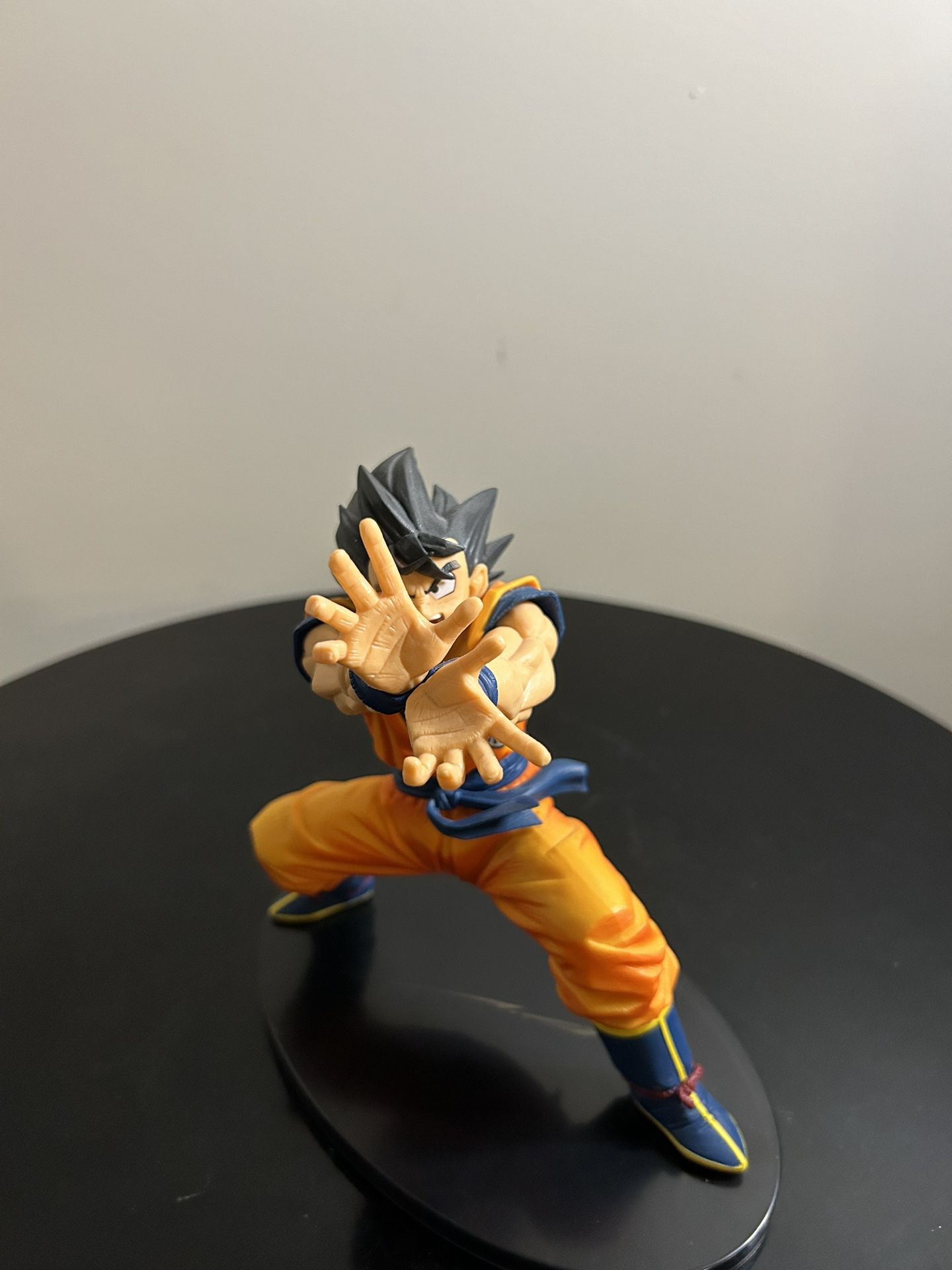 Goku Firing A Kamehameha Statue 