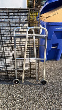 Folding walker for adult