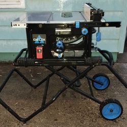 Table Saw, Delta 10" With Stand