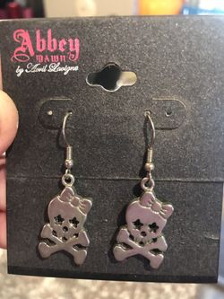 Skull Earrings